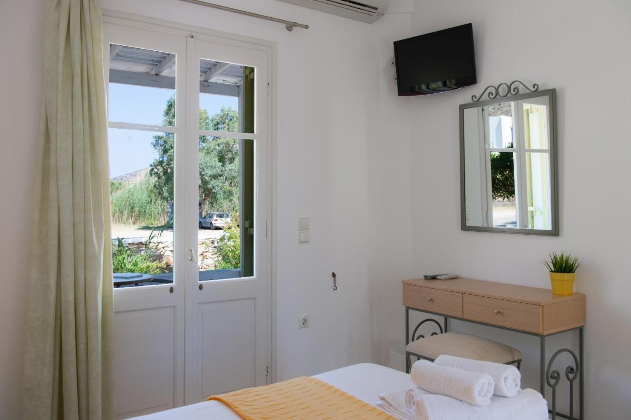 Morpheas Pension Rooms & Apartments Kamares  ภายนอก รูปภาพ
